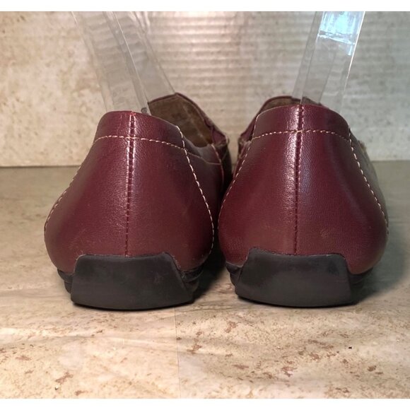 Womens Brown Leather Loafers Size 9.5 Slip-On Casual Shoes Stitch Detailing - Picture 4 of 8